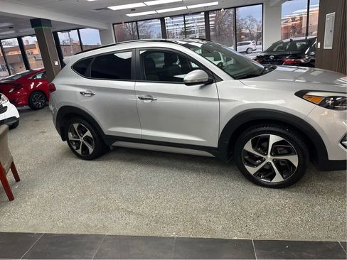 Used 2018 Hyundai Tucson Limited w/ Ultimate Package 02 image 8