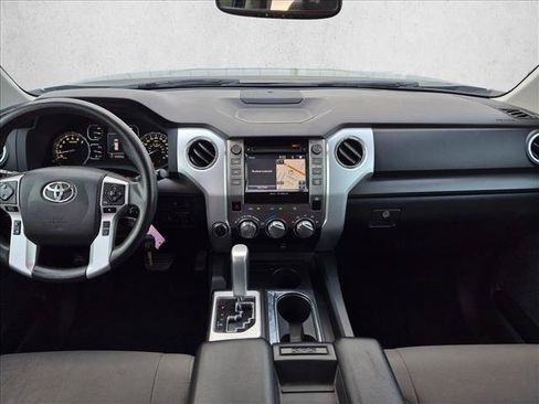 Used 2019 Toyota Tundra SR5 w/ SR5 Upgrade Package AWD/4WD image 18