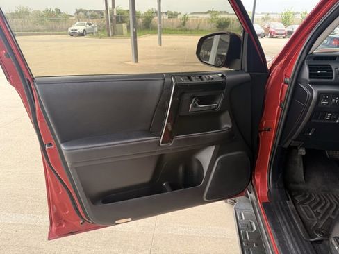 Used 2023 Toyota 4Runner TRD Off-Road image 11