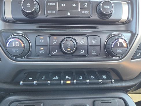 Used 2015 GMC Sierra 2500 Denali image 33