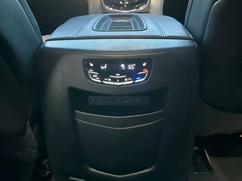 Used 2018 Cadillac Escalade ESV Premium Luxury AWD/4WD image 51
