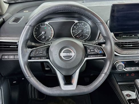 Used 2023 Nissan Altima 2.5 SL FWD image 18