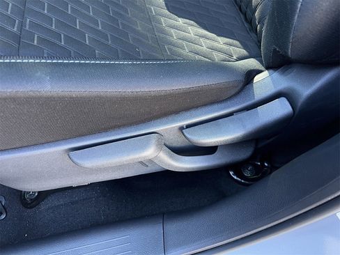 Certified 2023 Nissan Kicks SV image 22