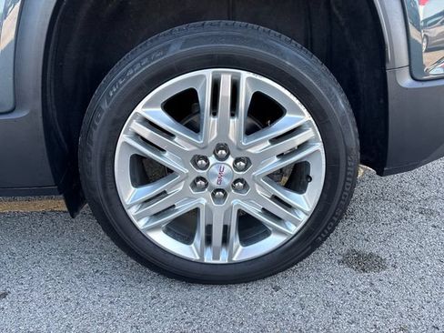 Used 2019 GMC Acadia SLT FWD image 27