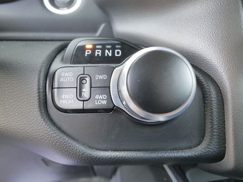 Used 2020 RAM 1500 Big Horn AWD/4WD image 27