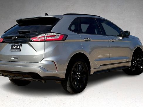 Used 2022 Ford Edge SE w/ Black Appearance Package image 22