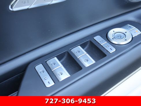 Used 2021 Genesis GV80 2.5T w/ Advanced Package 03 image 16