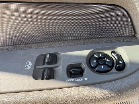Used 2008 Dodge Ram 1500 Truck ST RWD image 22