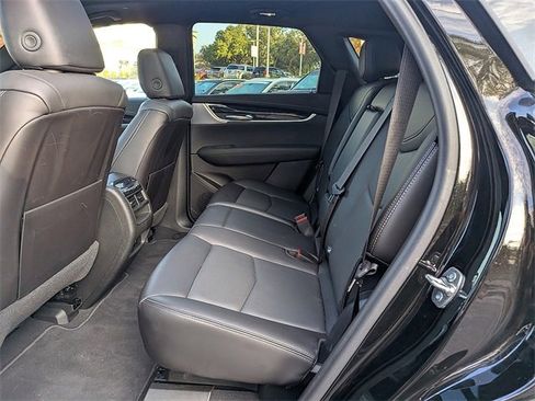 Certified 2025 Cadillac XT5 Premium Luxury image 14