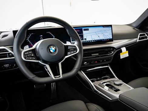 New 2026 BMW 330i xDrive Sedan w/ M Sport Package image 4