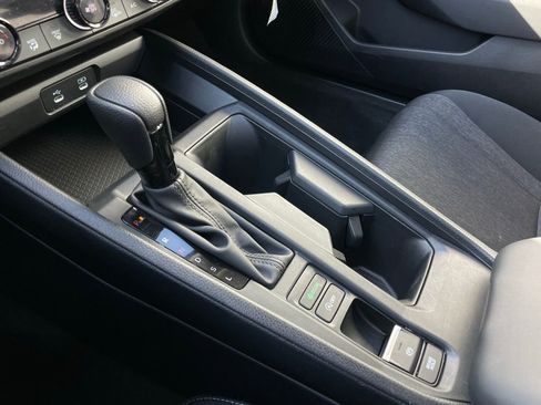 Certified 2025 Honda Accord SE image 19