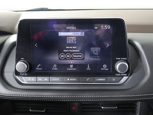 Used 2023 Nissan Rogue SV image 37