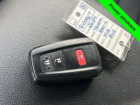 Used 2024 Toyota RAV4 XLE image 21