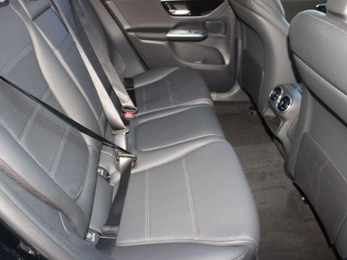 Used 2026 Mercedes-Benz GLC 300 image 29