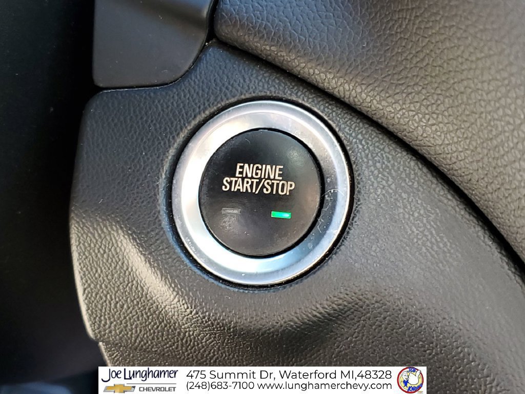 Used 2020 Chevrolet Equinox LT w/ Driver Convenience Package FWD image 17