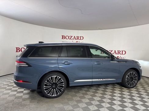 New 2025 Lincoln Aviator Black Label image 8