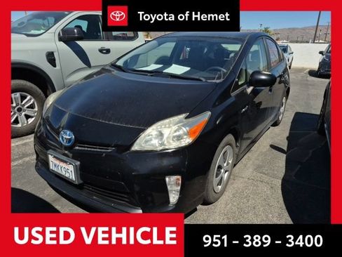 Used 2015 Toyota Prius Two FWD image 1