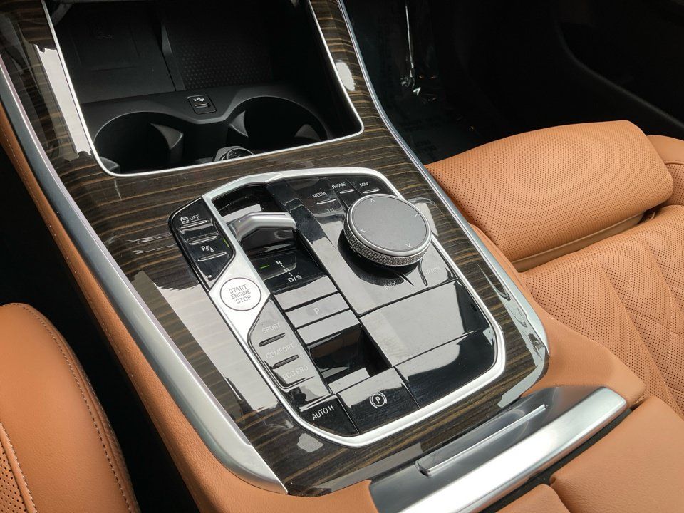 Used 2025 BMW X5 sDrive40i RWD image 20