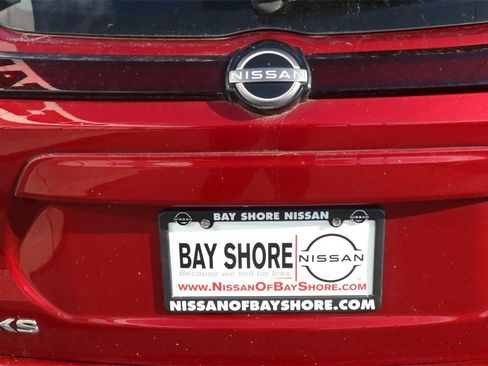 Certified 2024 Nissan Kicks SV image 34