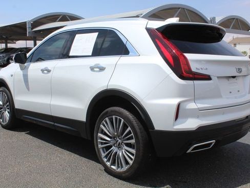 Used 2024 Cadillac XT4 Premium Luxury w/ Active Safety Package FWD image 7