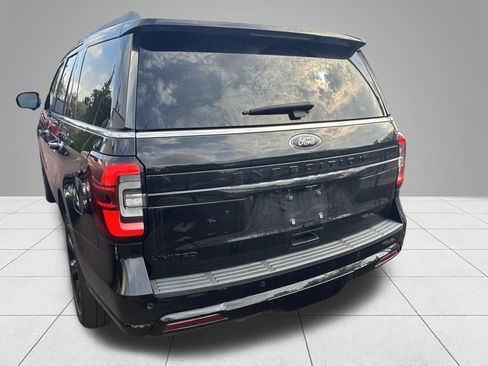 Used 2023 Ford Expedition Limited AWD/4WD image 6