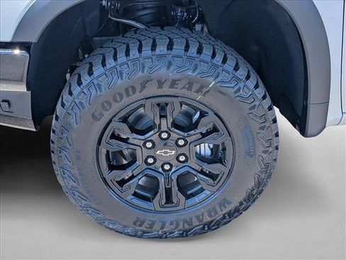 New 2026 Chevrolet Silverado 1500 ZR2 w/ LPO, Dark Essentials Package AWD/4WD image 10
