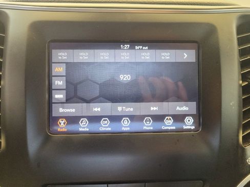 Used 2020 Jeep Cherokee Latitude image 25