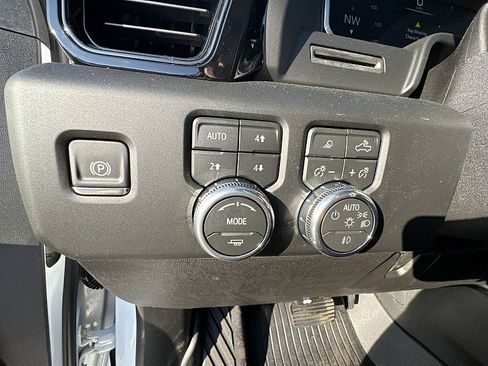 New 2026 GMC Sierra 2500 AT4 image 15