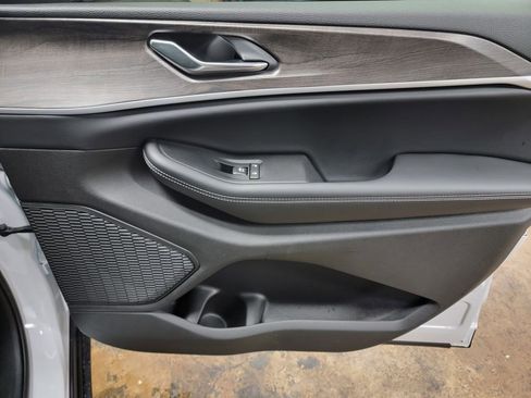 New 2026 Jeep Grand Cherokee Altitude image 10