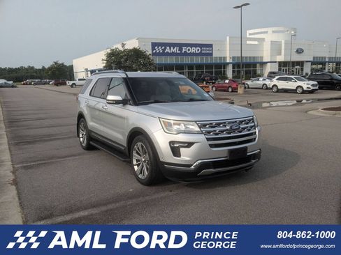 Used 2018 Ford Explorer Limited w/ Equipment Group 301A FWD image 1