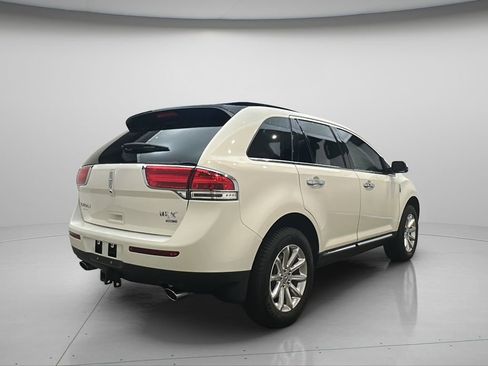 Used 2012 Lincoln MKX AWD image 7