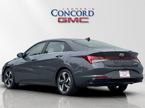 Used 2023 Hyundai Elantra Limited FWD image 6