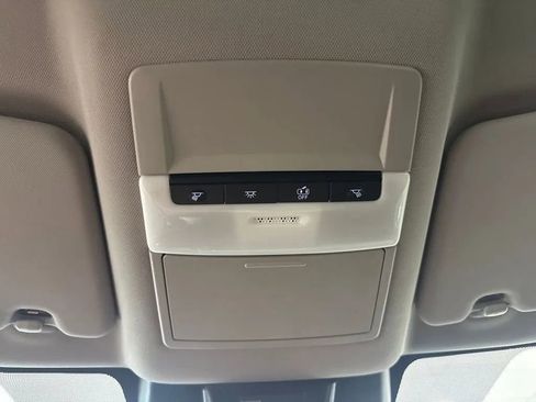 Used 2024 Nissan Rogue S FWD image 16