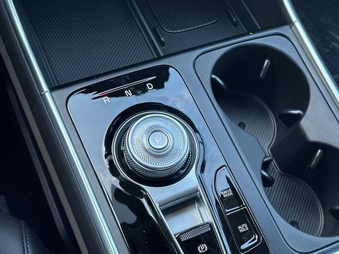 New 2026 Kia Carnival EX image 23