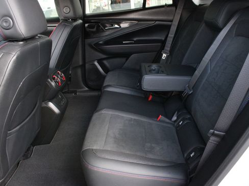 Used 2024 Chevrolet Blazer EV RS AWD/4WD image 17
