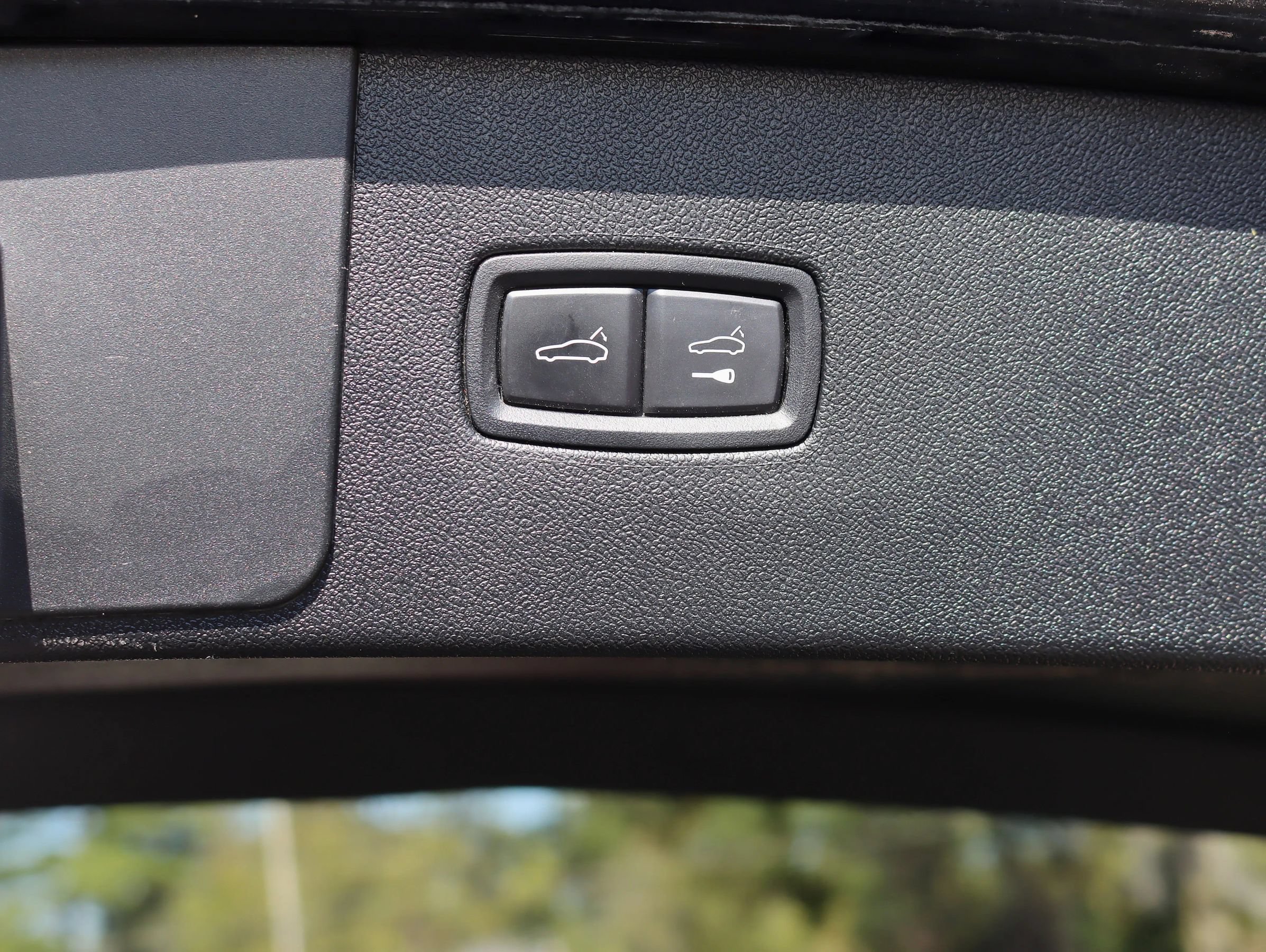 Used 2020 Porsche Cayenne AWD/4WD image 38