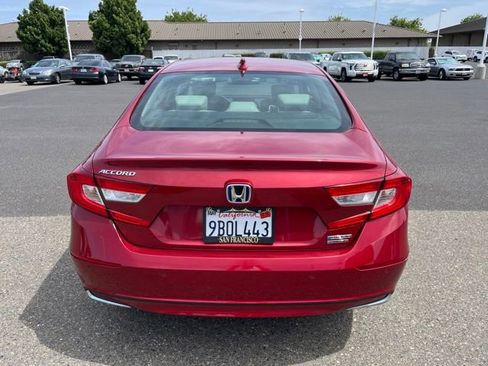 Used 2022 Honda Accord Touring image 6