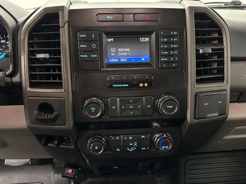 Used 2019 Ford F250 XL w/ Power Equipment Group image 17