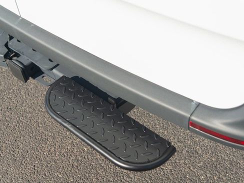 Used 2025 Mercedes-Benz Sprinter 2500 image 19