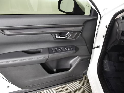 Certified 2025 Honda CR-V EX image 36
