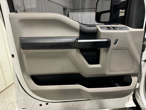 Used 2019 Ford F350 XL w/ Power Equipment Group image 21