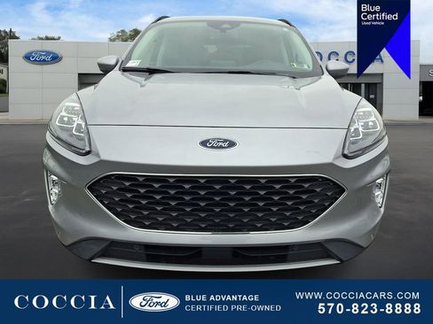 Certified 2022 Ford Escape Titanium image 2