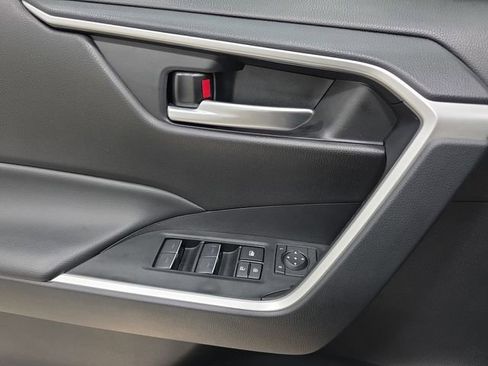 Certified 2025 Toyota RAV4 XLE image 25