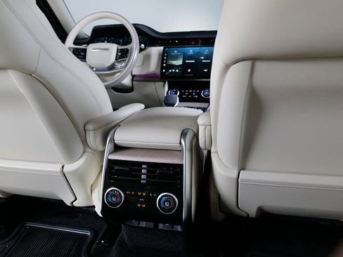 Used 2023 Land Rover Range Rover SE AWD/4WD image 22