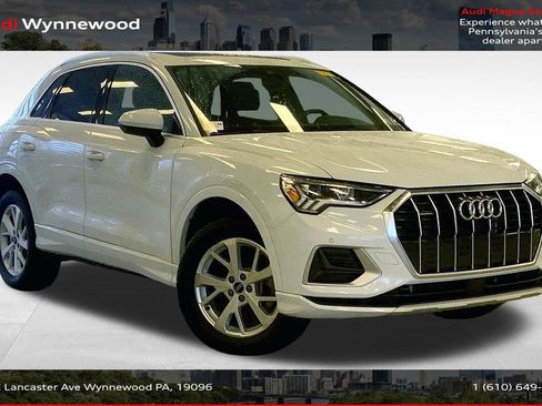Certified 2024 Audi Q3 2.0T Premium image 1