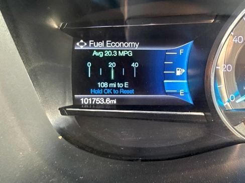 Used 2019 Ford Explorer Limited w/ Ford Safe & Smart Package AWD/4WD image 14