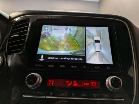 Used 2020 Mitsubishi Outlander SEL image 18