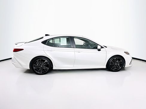 Used 2025 Toyota Camry XSE FWD image 10