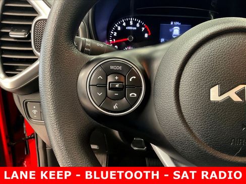 Used 2022 Kia Soul LX w/ Technology Package FWD image 11