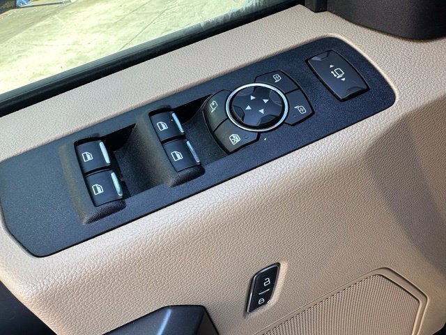 Certified 2021 Ford F250 XLT w/ XLT Premium Package AWD/4WD image 27